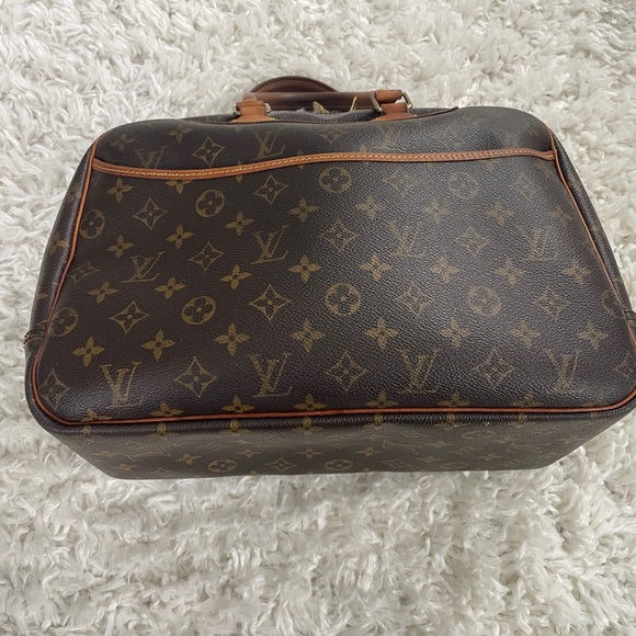 Louis Vuitton Brown Monogram Deauville Bag - Picture 6 of 16